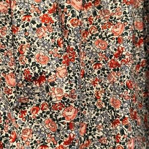 Doen prairie top. Loose fit, brightly colored. Size S.